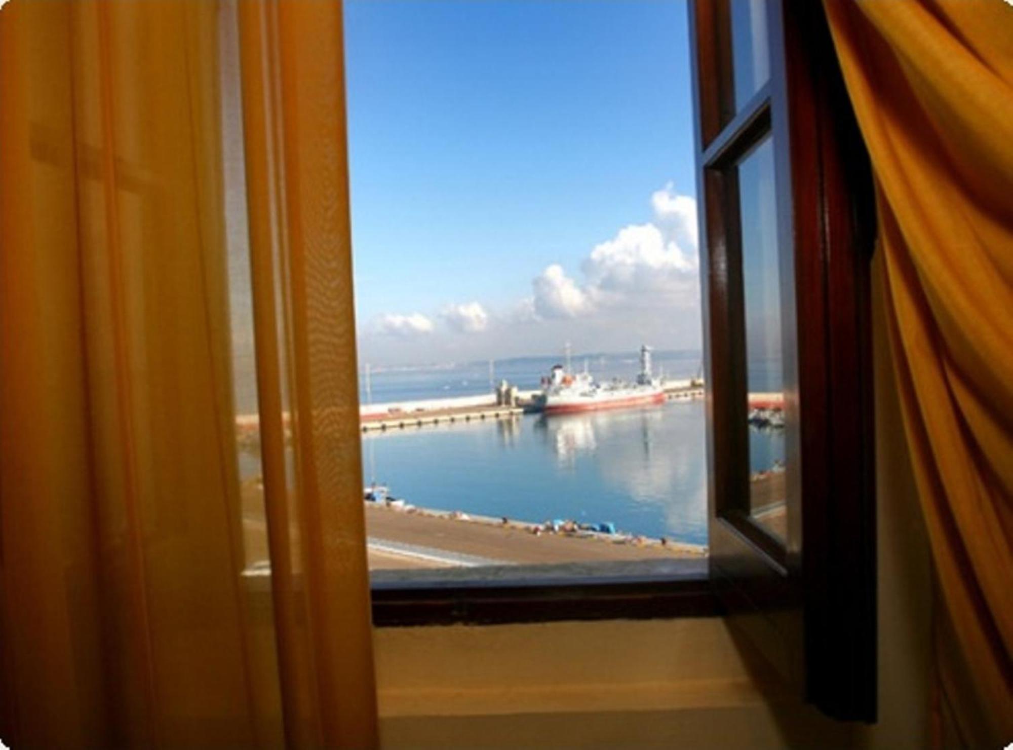 Al Pescatore Hotel & Restaurant Галлиполи Номер фото