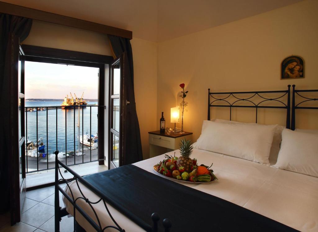 Al Pescatore Hotel & Restaurant Галлиполи Номер фото